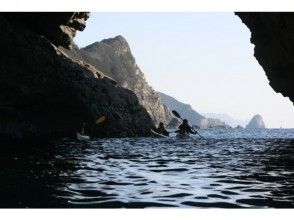 【南徳島】シーカヤックツアー（洞窟探索ツアー 一日コース）の画像