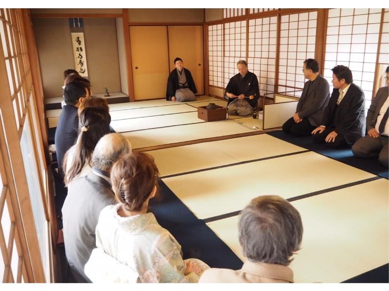 [Osaka / Honmachi] Japanese Culture Class "Practice by a qualified tea ceremony artist"の紹介画像