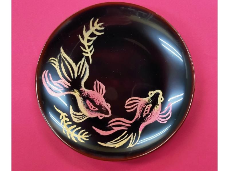 English OK! [Tokyo/Nihonbashi] Makie experience at a 100-year-old lacquerware specialty storeの紹介画像
