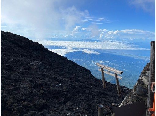 “富士登山之旅2023登山计划+2天1夜住宿”富士山导游带领3至10人小团旅游の画像