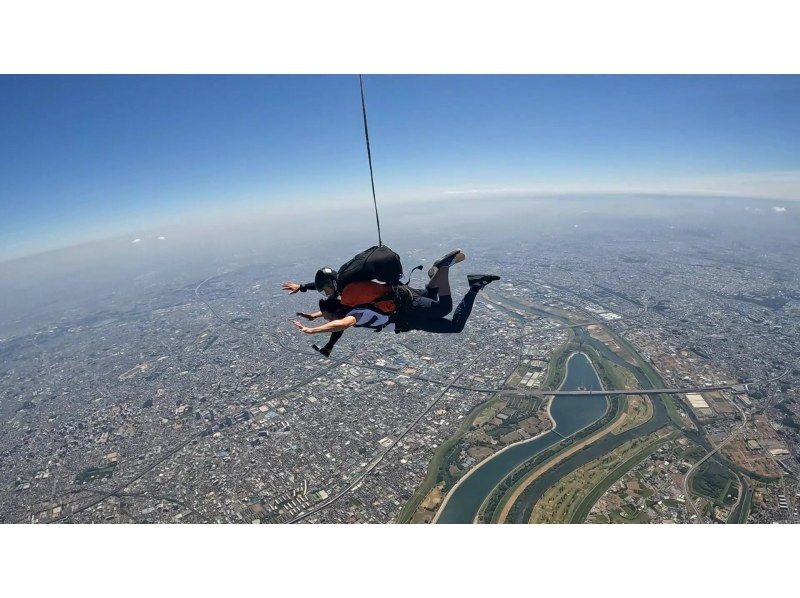[Tokyo Shinkiba] ★ Limited to pairs _ Special plan ★ Plan for skydiving experience (sightseeing + 1 photographer included)の紹介画像