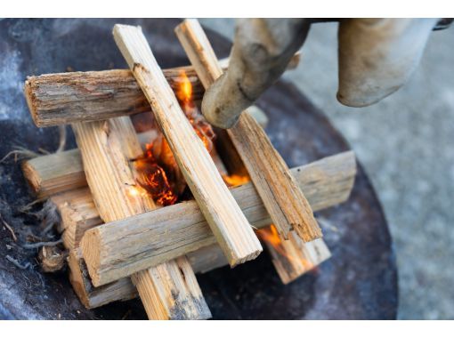 [Awaji Island/Day trip] "Family only" Have fun with nature experiences! Starting a fire, eating sea bream rice, taking a bath in a drum can, having a bonfire, enjoying sweets, and even stargazing!の画像