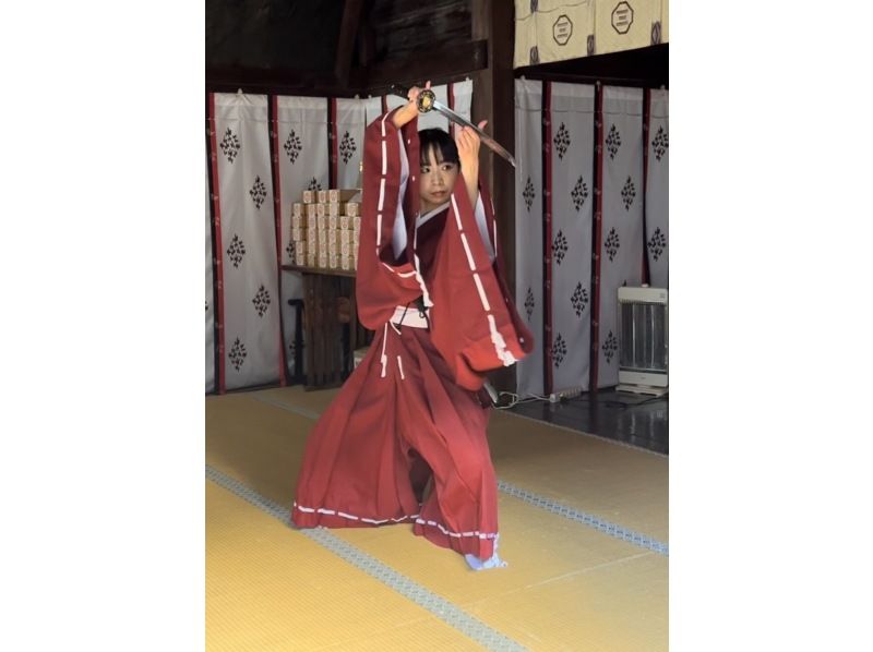 [Tokyo/Shinjuku] Experience samurai swordsmanship and etiquette. Japanese culture experience course!の紹介画像