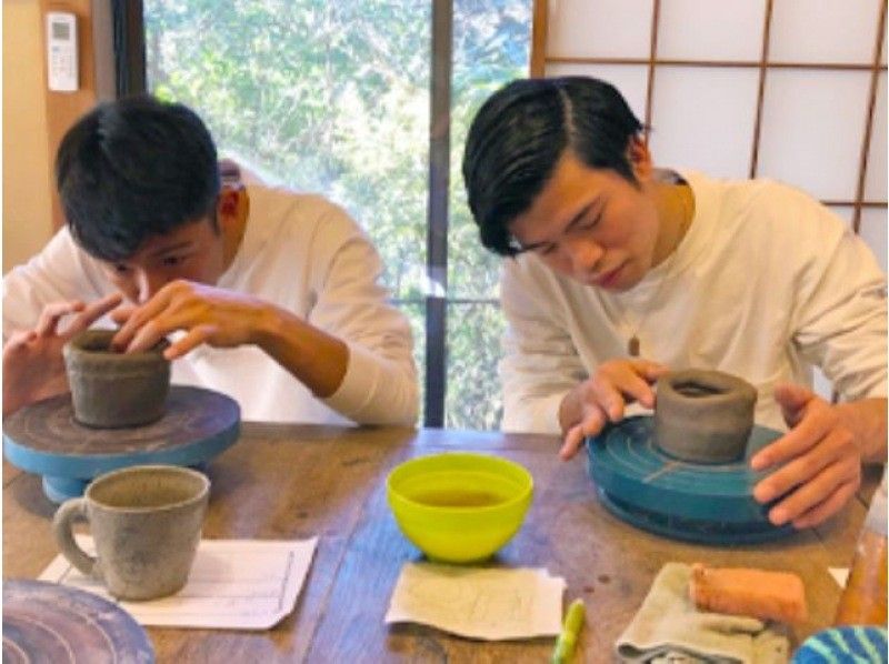 [神奈川/镰仓]可以制作茶杯和杯子的陶艺体验〜手捻和鞑靼制作！一次性套餐（2人以上可预约）の紹介画像