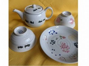 [Saga/Ureshino] Easy to try even for the first time! Paste painting experience ~ “Pot with tea strainer & 2 sets of tea bowls & large plate set plan” Shopping coupon included♪