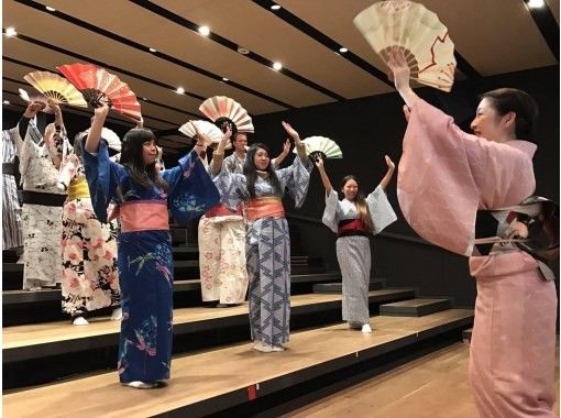 [โตเกียว/โตเกียว] ประสบการณ์การเต้นรำแบบญี่ปุ่นสำหรับชาวต่างชาติที่มาเยือนญี่ปุ่นの画像