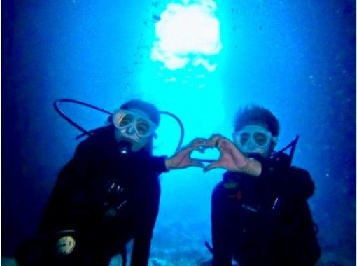 【沖縄恩納村‐青の洞窟☆体験ダイビング】初心者でも大丈夫！ライセンスがなくても体験可能♪友達•カップル•家族•ソロ活、みんなで水中体験⭐︎の画像