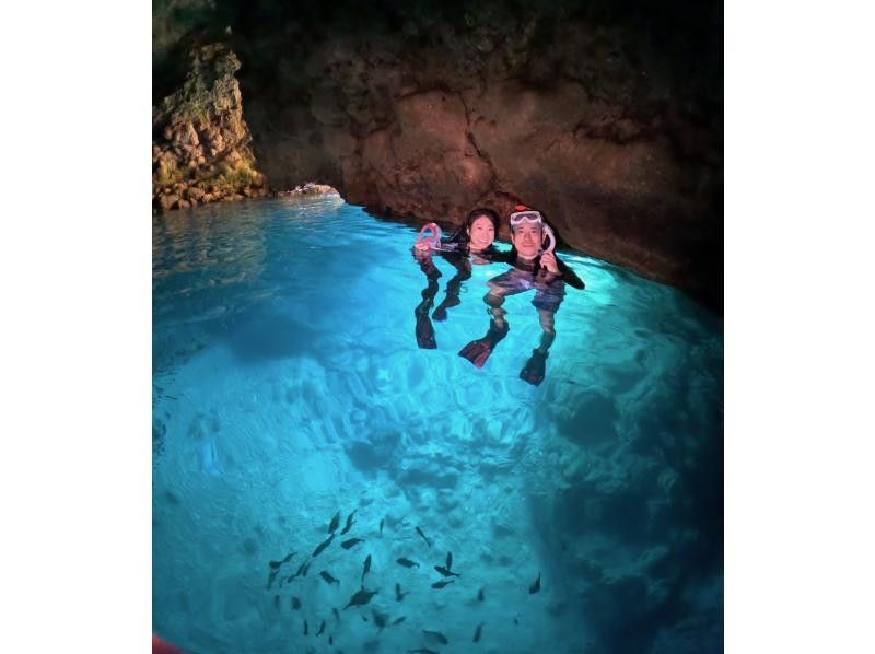 Reservations accepted at the time! Spring sale now on! [Blue Cave Snorkeling] Private guided tour to "Okinawa Blue Cave"!の紹介画像