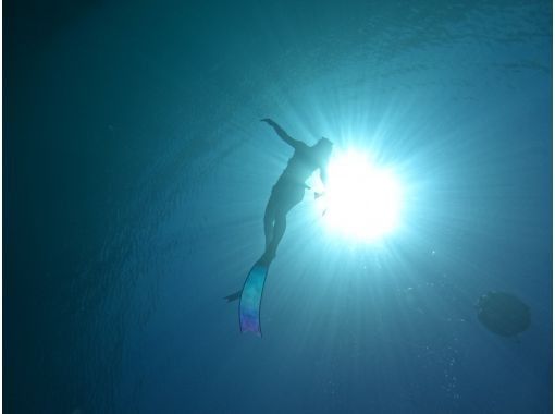 【沖縄・北谷/読谷】新規OPEN！モニタープラン　＜話題のスキンダイビングにチャレンジ！＞の画像