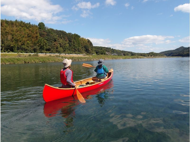 [Misato Town, Miyazaki Prefecture] Pair discount, canvas canoe & SUP, lake picnic, drinks and snacks includedの紹介画像
