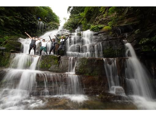 [Okinawa, Iriomote Island] Geta Falls & Mangrove Kayaking - Enjoy the mountains and rivers! 1-day tour [Kayaking & Trekking]の画像
