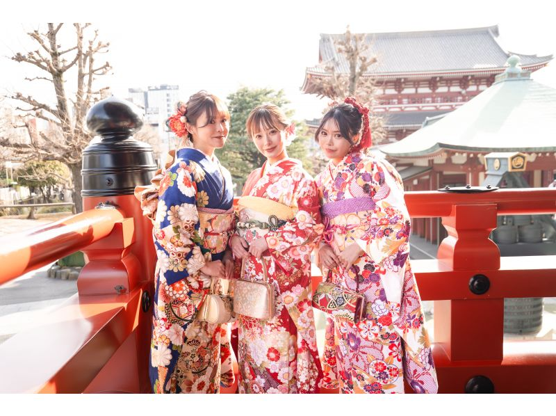 [神奈川/鎌倉小町街]節省30,800日元★租借振袖，讓您的大喜之日增光添彩の紹介画像