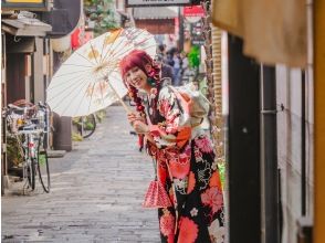 【오사카 · 도톤보리 / 난바 에리어] 기모노를 입고 난바 에리어의 네온 거리를 즐긴다! (유카타 / 기모노 90 분 플랜 헤어 세트 포함)