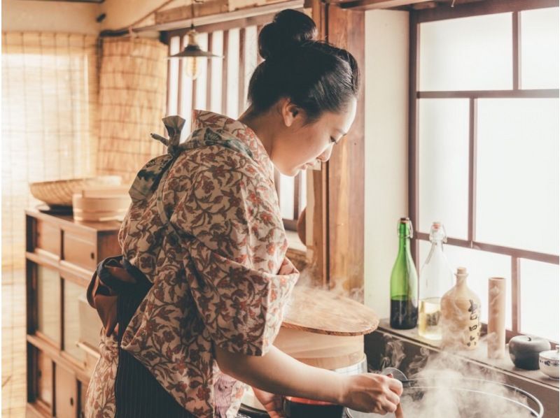 【東京/大田区】100年前の台所で、着物でかまど & 昔の調理器具体験！の紹介画像