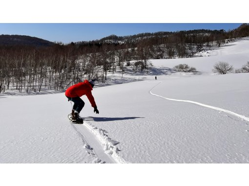 [Morioka City, Iwate Prefecture] First-timers are welcome! The coldest area in Honshu! Let's enjoy the snowy mountains in the Yabukawa area of ​​Morioka City! Snowboard trekking! Observe nature while experiencing snowshoeing!の画像