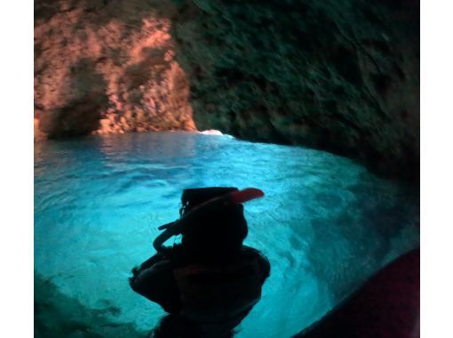 [Single person plan☆] Private tour!! Blue cave snorkeling in Onna Village, Okinawaの画像