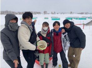 【北海道・札幌】当日予約OK！学割プラン！送迎付の氷上ワカサギ釣り体験！天ぷら付き！男女別水洗トイレ・温かい休憩小屋完備！