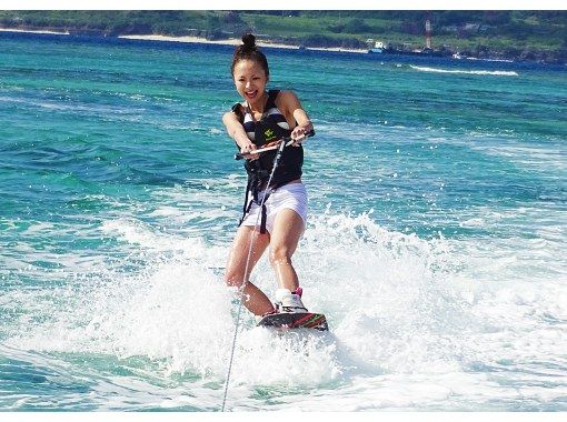 【絶叫好き専門のマリンスポーツ】ウェイクボード＋マリンスポーツ3種目の『Hyperマリン』【本部町・グリーンフラッシュビーチ】の画像