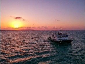เกาะอิชิงากิ ล่องเรือ บาร์บีคิว บนเรือ! ล่องเรือชมพระอาทิตย์ตกชมทะเลสวยแบบหรูหรา! เด็กสามารถเข้าร่วมได้の画像