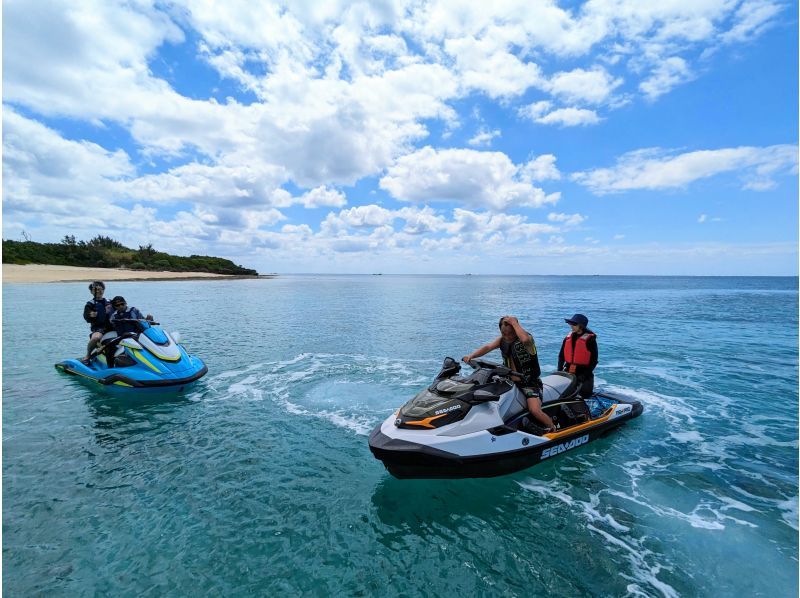 　【沖縄・東海岸】スーパーサマーセール2024　エメラルドブルーに澄んだ海をジェットスキーで駆け巡る、貸し切りオーダーメイドツーリングの紹介画像