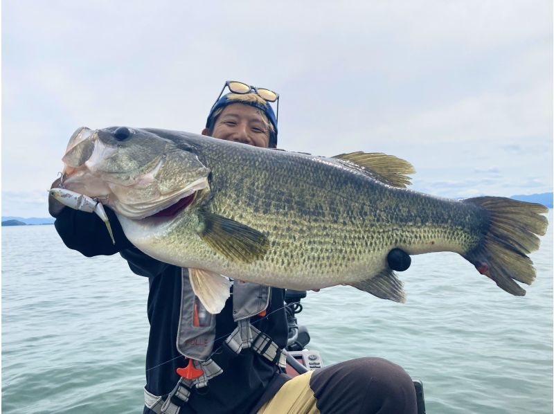 【滋賀・大津】びわ湖釣りガイド「ワンデイプラン・８ｈ」初心者歓迎！手ぶらOKの紹介画像