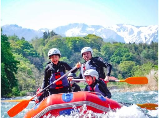SALE! [Gunma/Minakami/Half-day rafting 3 hours/Tour photos are free!] <Family discount> A water adventure for the whole family!の画像