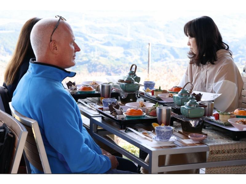 [Shizuoka/Kakegawa] Reserve a special dining experience where you can enjoy the tea leaves you picked yourself while looking at the tea fields! A special moment just for you! Tea plantation restaurant in the skyの紹介画像