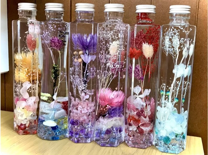 【兵庫・神戸】「ハーバリウム作り」季節ごとに変わるお花で自由に作ろう♪の紹介画像