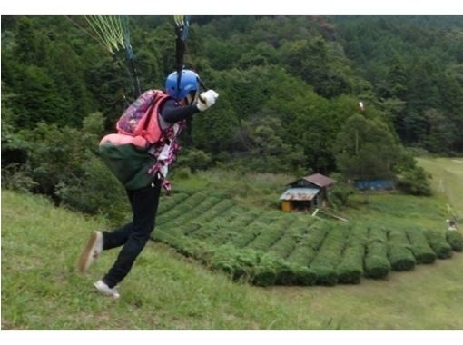 【埼玉・ときがわ町】マンツーマンレッスンで斜面を使って飛んでみよう！パラグライダー浮遊体験に挑戦””の画像