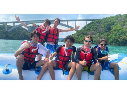 [Yagaji Island/Kouri Island] Full of exhilaration! banana boat marbleの画像
