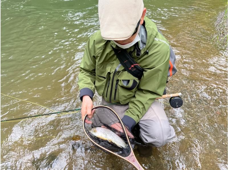【北海道・SUP体験】透明度の高い支笏湖の湖面をクルージング！SUP体験（半日コース）の画像