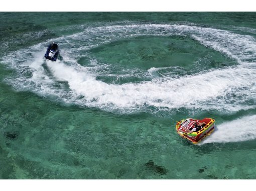 [Okinawa, Itoman] Have fun in the ocean of a deserted island with thrilling activities including clear sup, wakeboarding, and banana boats! 10 types of marine activities available for 90 minutes!の画像