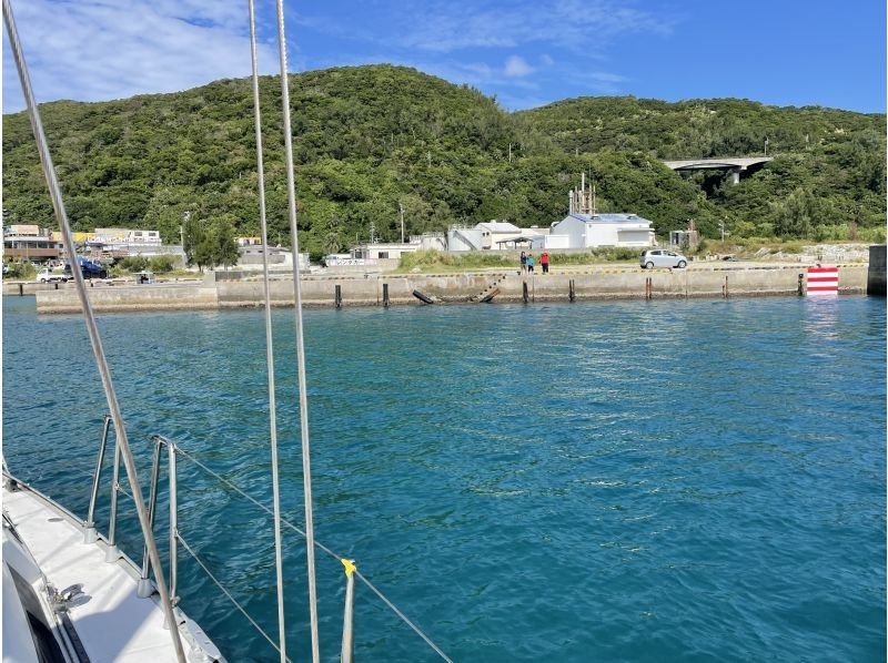 [冲绳县庆良间群岛]在庆良间群岛体验帆船（包船）の紹介画像