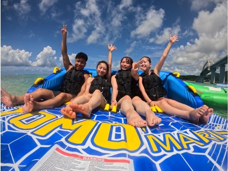 [Okinawa, Sesoko Island] A banana boat snorkeling tour and two types of marine activities held in the sea where sea turtles live. Free 4K camera (GoPro) photography provided.の紹介画像