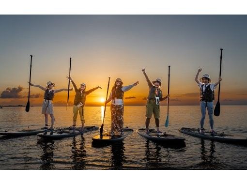 [Limited to one group per day - SUP/Kayak] Ishigaki Island's first! Superb sunset & natural monument mangrove drone and SLR camera photography included! Guided by a professional island photographer!の画像