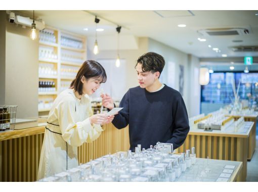 [โตเกียว/ ฮาราจูกุ] ทำน้ำหอมสั่งทำที่ร้านเชี่ยวชาญด้านน้ำหอมสั่งทำพิเศษจากเกียวโตの画像