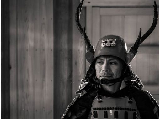 【宮城・白石】日本の城をバックに本格的な甲冑で記念撮影！本格城ロケーションフォト「松プラン」の画像