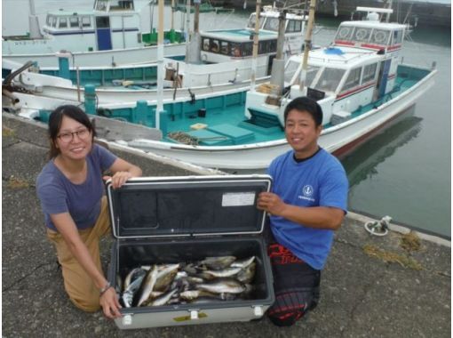 [Near Innami Station] Depart at any time! Charter boat fishing + BBQ plan [The fishing season has arrived! Fishing and BBQ] Beginners welcome! [Innan Port, Wakayama]の画像