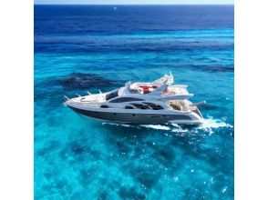 [Ishigaki Island] Feel the breeze of Ishigaki on a luxury Italian salon cruiser, charter cruisingの画像