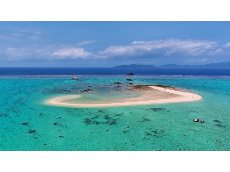 ★Super Summer Sale 2024★ [Okinawa, Ishigaki Island] Pleasure Boat Tour to the Phantom Island の紹介画像