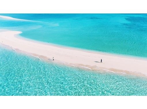 [Okinawa, Miyakojima] Lowest price! Landing by boat! Tour of the mystical sandy beach "Yuni Beach" A tour that everyone from small children to the elderly can enjoy safely! Tour time is about 1 hour!の画像