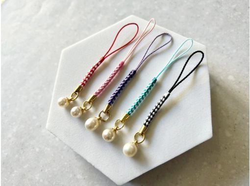 SALE! Straps/Keychains/Charms/Tie pins [Pearl experience + processing/Experience extracting real pearls from shells]の画像