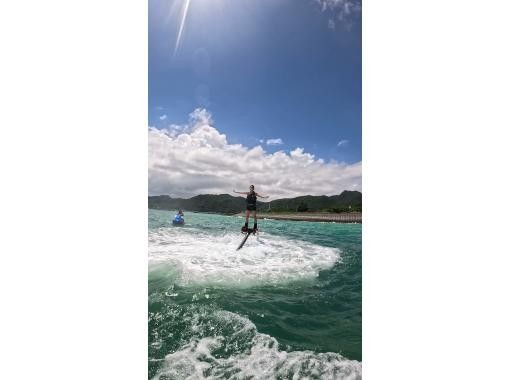 [Okinawa, Nago] The very popular flyboard experience plan!の画像