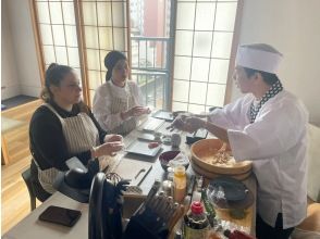  [Tokyo・Ginza] Sushi making experience with a bilingual sushi chef