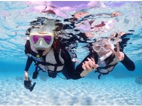 Miyakojima {Look great on social media with a high-performance underwater camera♡} In an underwater paradise filled with the charm of nature [Tropical fish and coral snorkeling] ★Reservations available on the day! ★Free photo data!