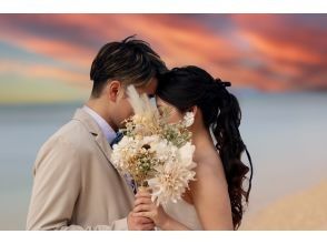 [Super value wedding photo plan] [All dresses, groom's outfits, bouquets, etc. are available for unlimited use] [Unlimited photo shoots for 1 hour] [All photo data is included as a gift]