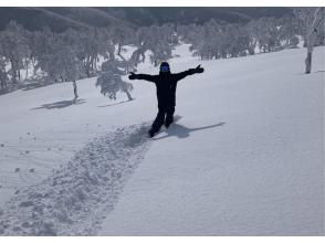 [Rusutsu | Powder Guide] Experience the finest powder snow in the side country! A professional guide will accompany you, so even if it's your first time, you can enjoy powder with peace of mind!
