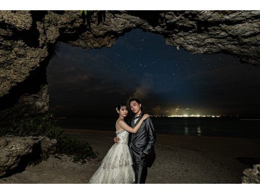 <All of Okinawa> Choose your photo wedding (daytime, starry sky at night, or with activities)の画像