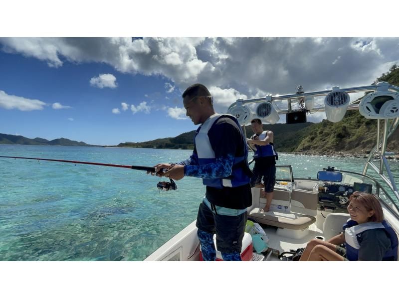 【奄美大島】【即日予約】船釣り（180分）手ぶらで参加できる『船釣り体験ツアー』ドローン空撮動画・写真の無料プレゼントありの紹介画像