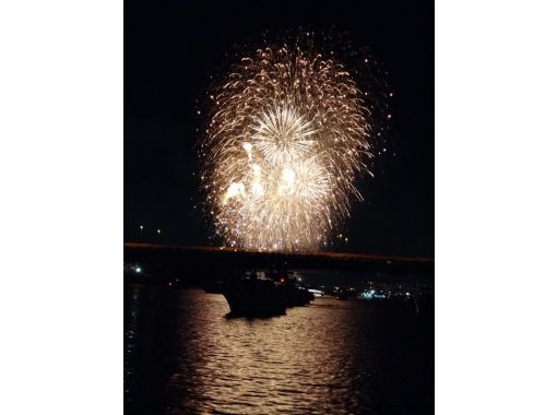 [Tokyo, Adachi Ward] Adachi Fireworks! Held on Saturday, July 20th! Enjoy a private fireworks viewing cruise on a chartered boatの画像